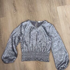 GAP Silver Top